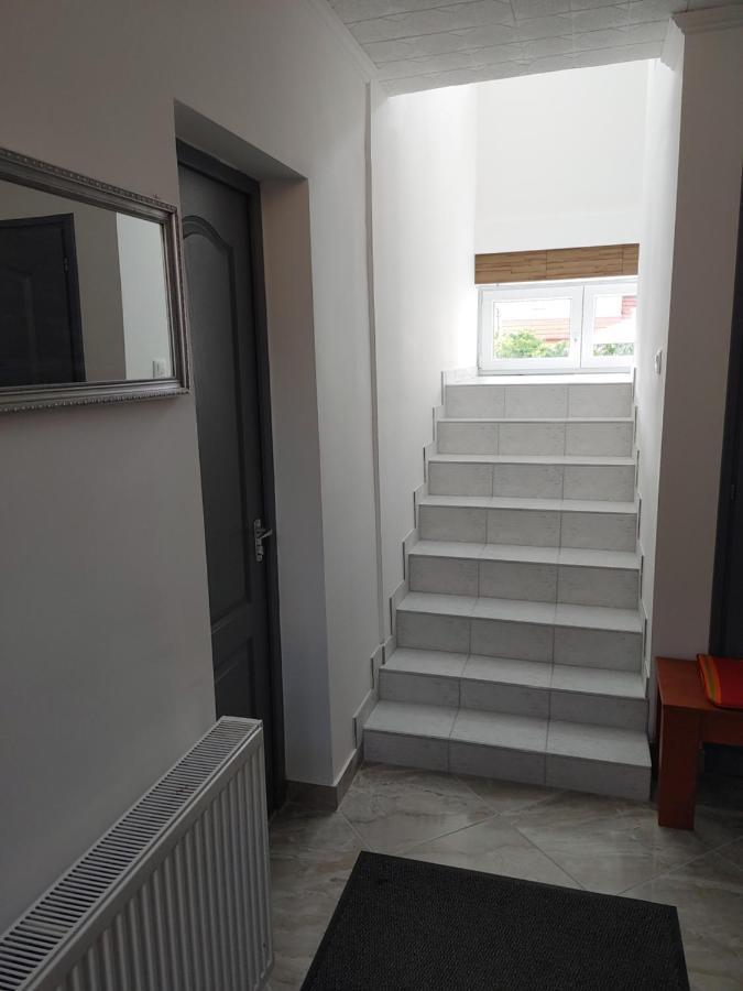 Fiesta Apartman 米什科尔茨 外观 照片